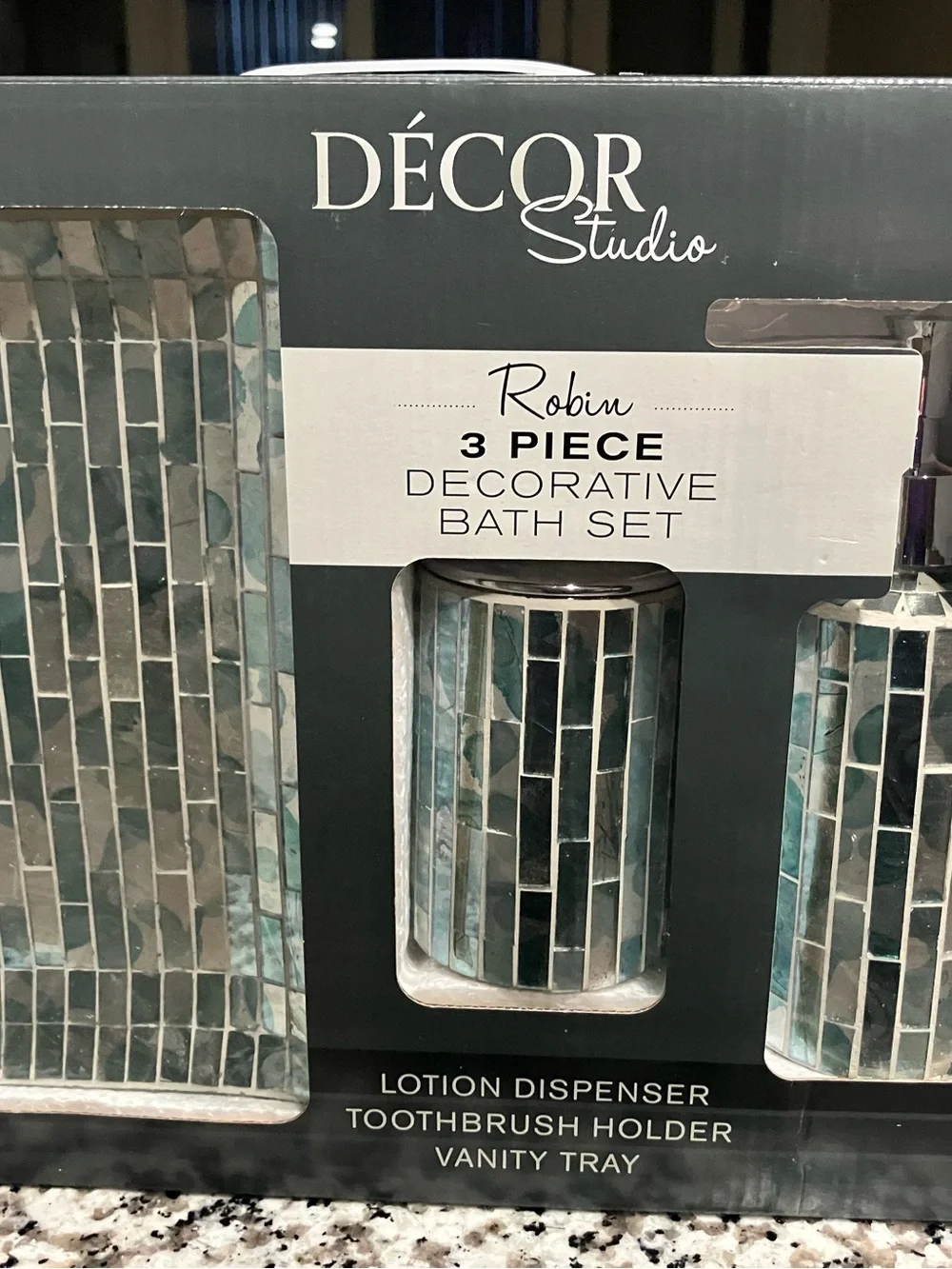 3-Piece Decorative Bath Set in Teal Mosaic